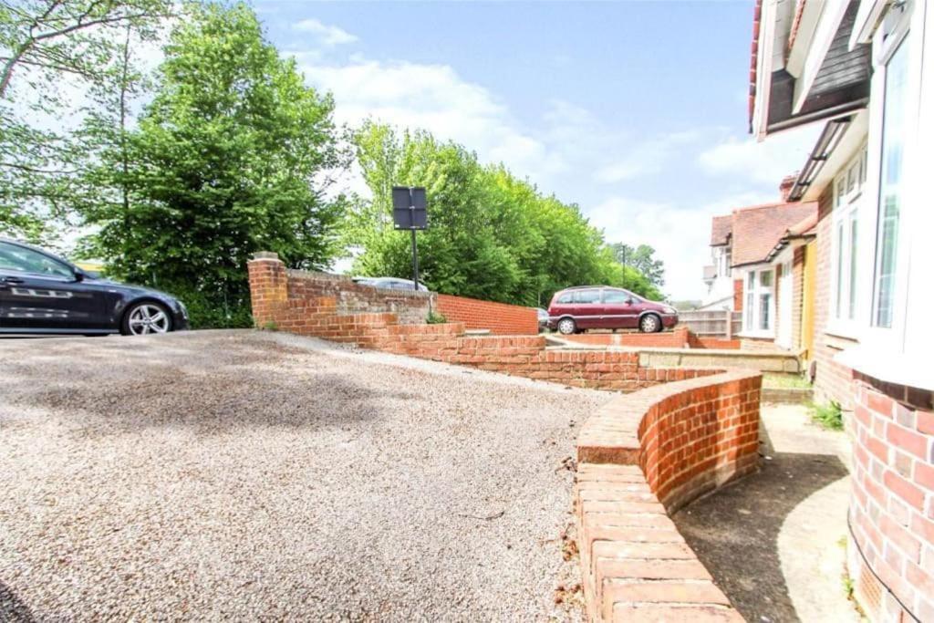 Accessible 3-Bedroom Bungalow With Patio +Driveway Southampton Eksteriør billede