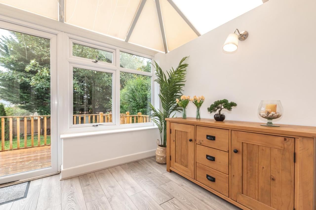 Accessible 3-Bedroom Bungalow With Patio +Driveway Southampton Eksteriør billede