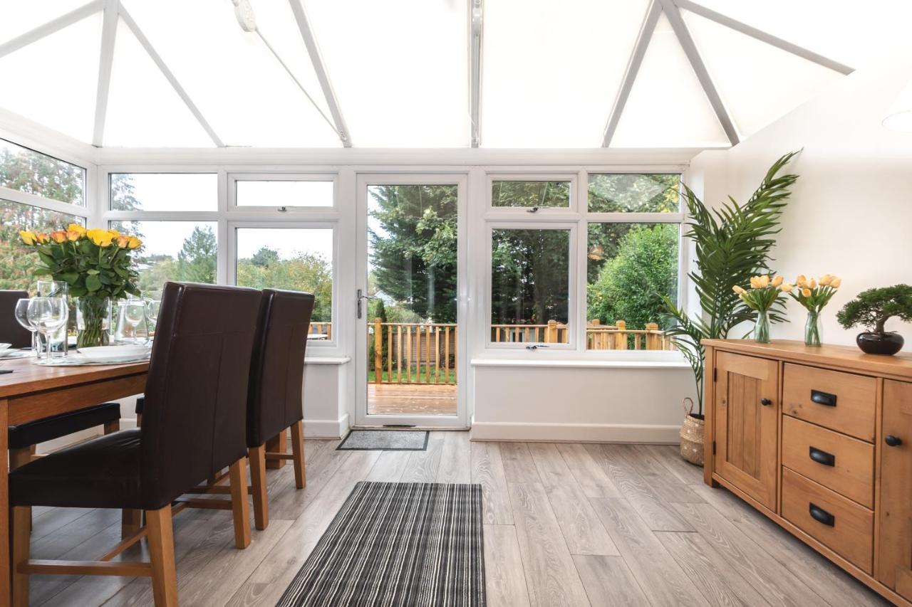 Accessible 3-Bedroom Bungalow With Patio +Driveway Southampton Eksteriør billede