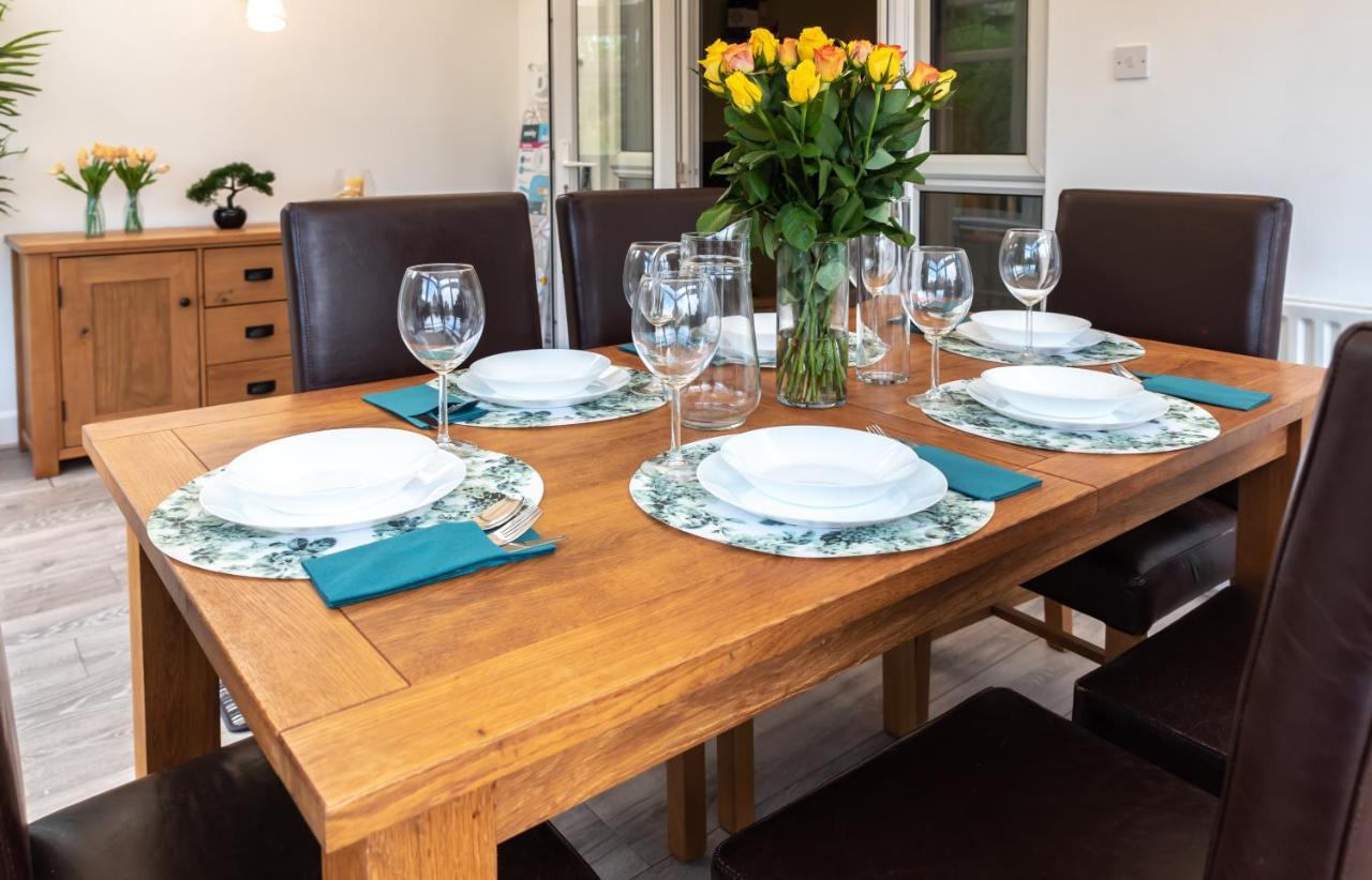 Accessible 3-Bedroom Bungalow With Patio +Driveway Southampton Eksteriør billede