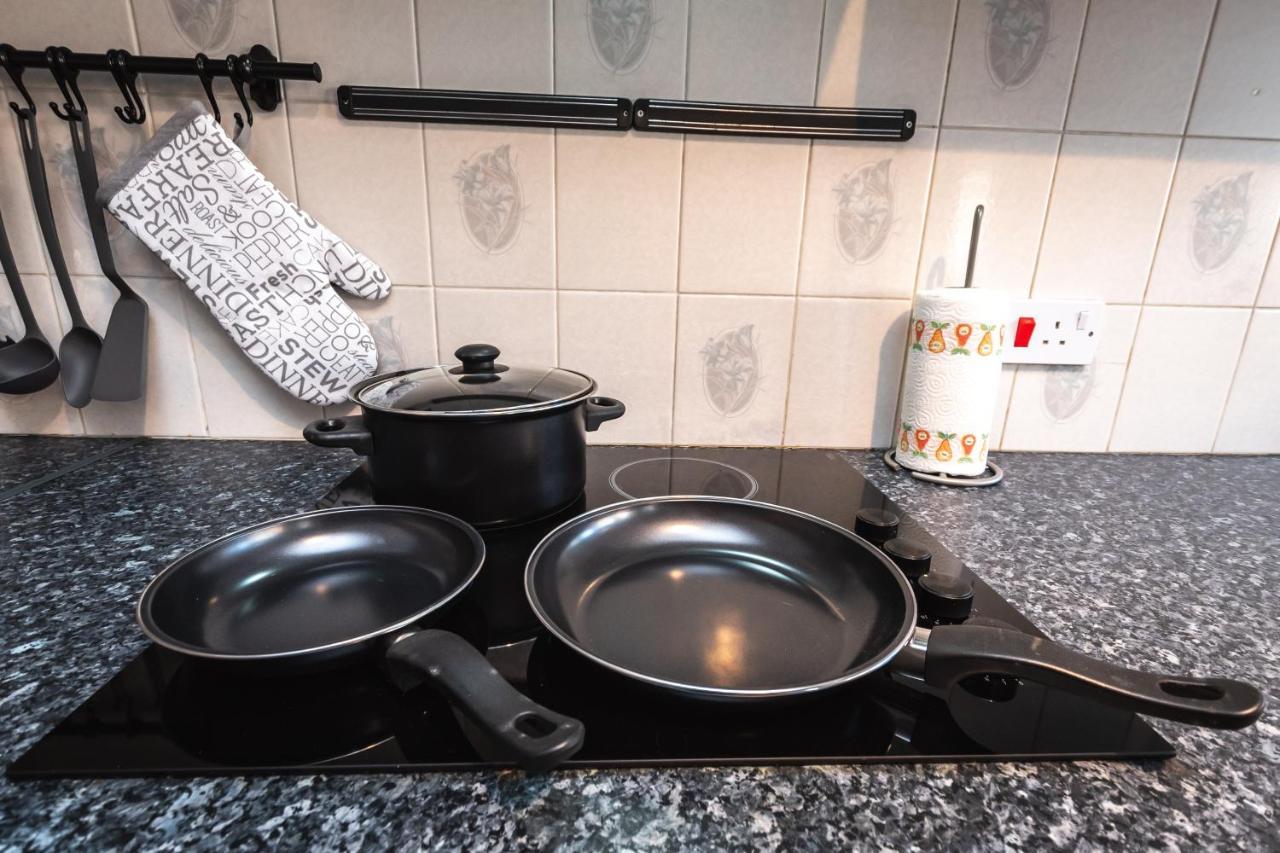 Accessible 3-Bedroom Bungalow With Patio +Driveway Southampton Eksteriør billede